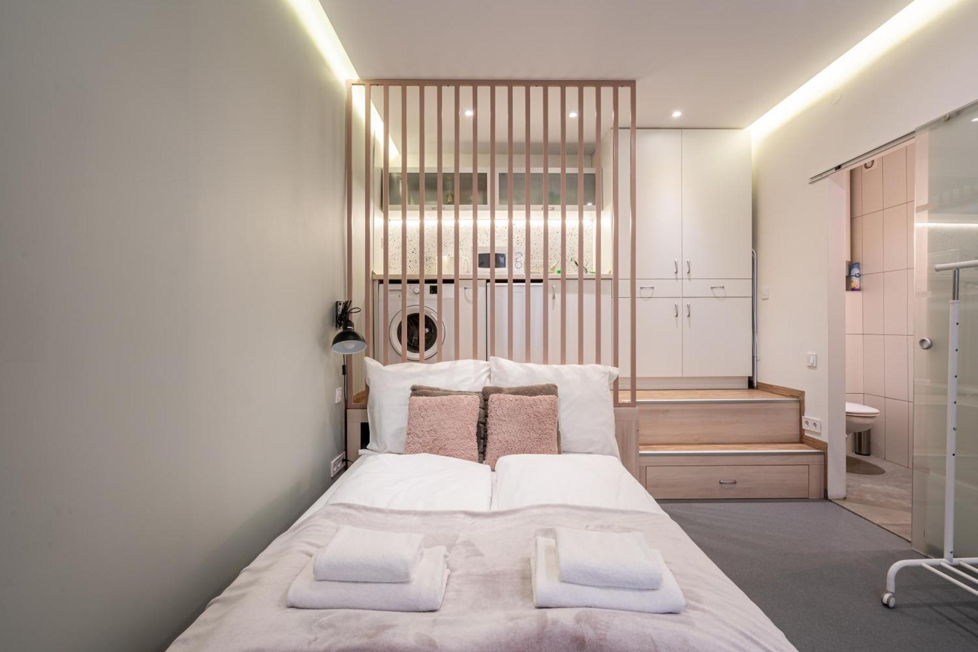 Cozy Little Flat In The City Center Budapeste Exterior foto