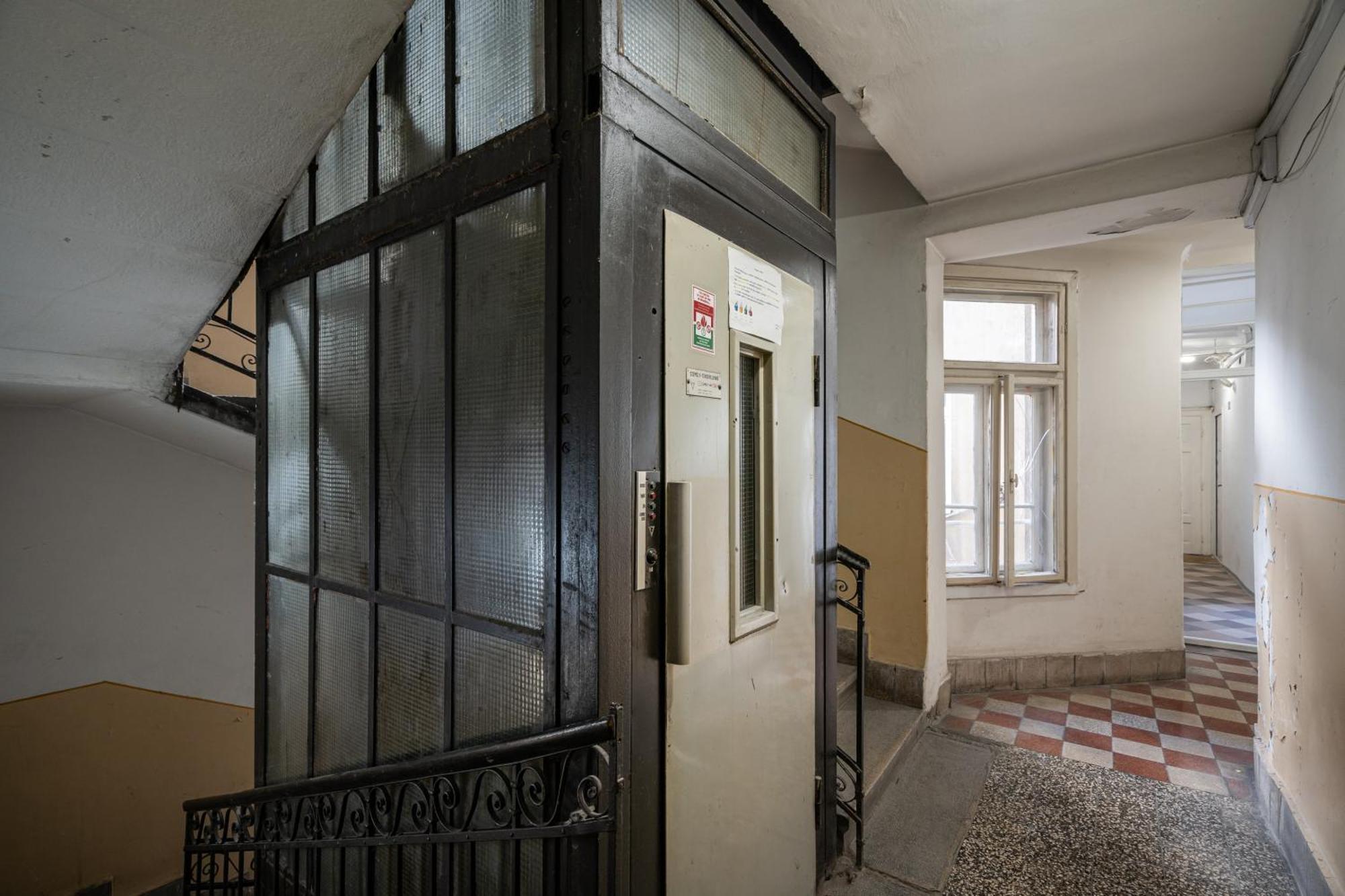 Cozy Little Flat In The City Center Budapeste Exterior foto